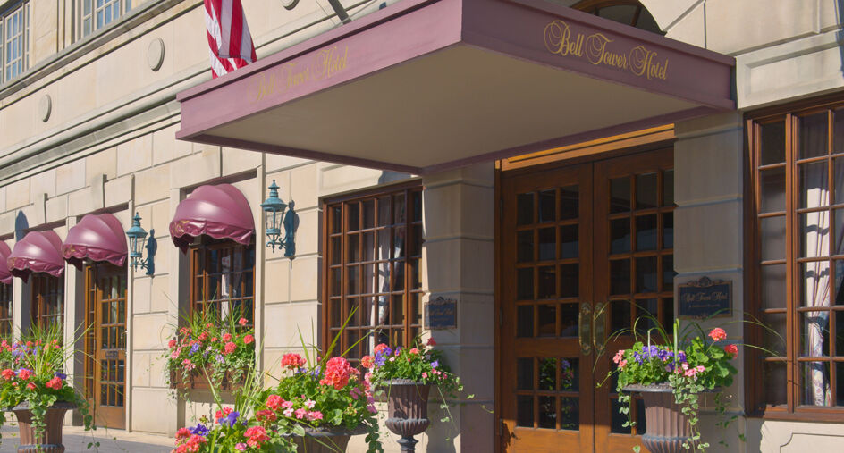 Bell Tower Hotel Энн-Арбор Экстерьер фото